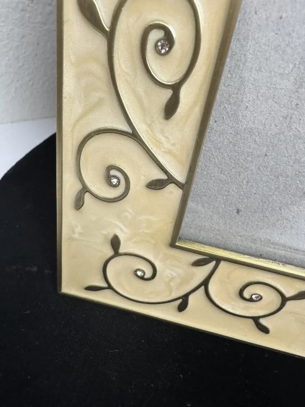 Elegant Decorative Brass Photo Frame w/ Cream Pearlized Enamel & Rhinestone